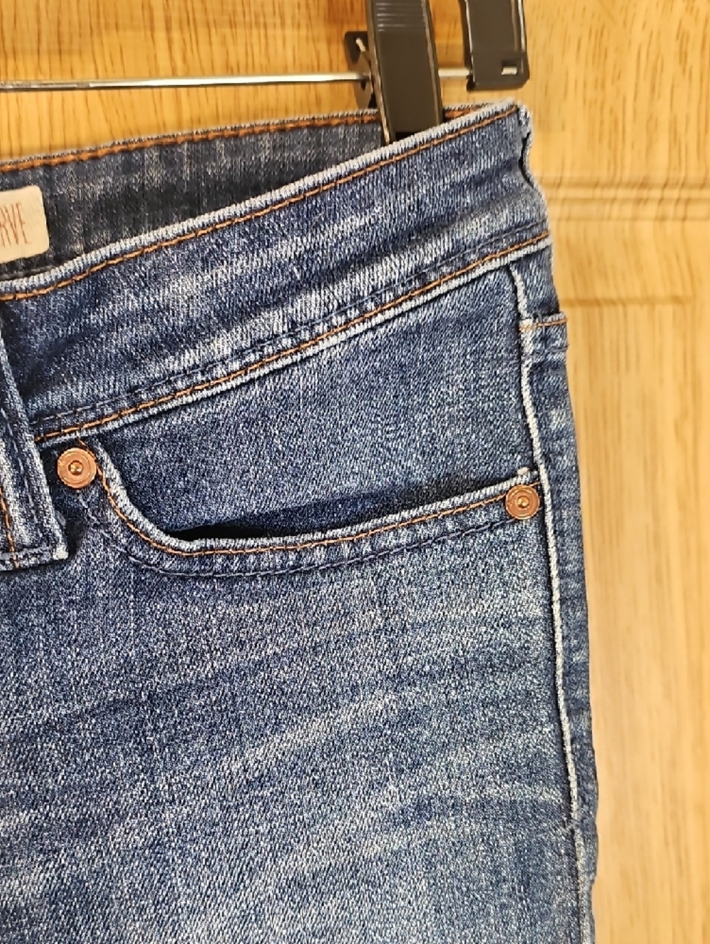 Levi's Women's Dark Blue Skinny Jeans with Faded Whiskering - Picture 7 of 13